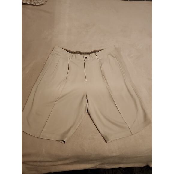 BVI Pusser's Island Reserve Shorts 100% Silk Men's Pleated‎ Beige Size 36 Nwot - Picture 1 of 6